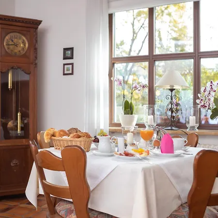Gaestehaus Hirsch Szálloda Remseck am Neckar
