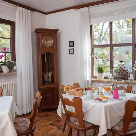 Szálloda Gaestehaus Hirsch