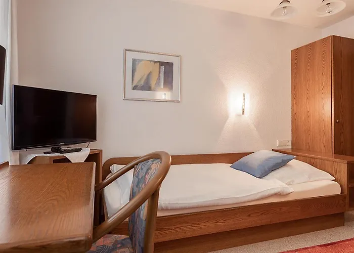 Отель Gaestehaus Hirsch Ремзек--Паттонвиле