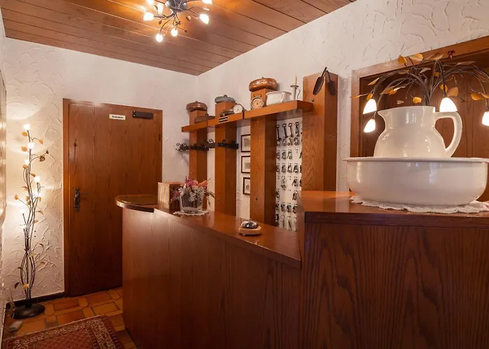 Gaestehaus Hirsch Отель *